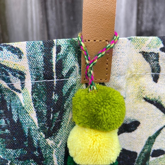Botanical Pom Pom Tote With Inside Pocket Gift - Picture 7 of 11
